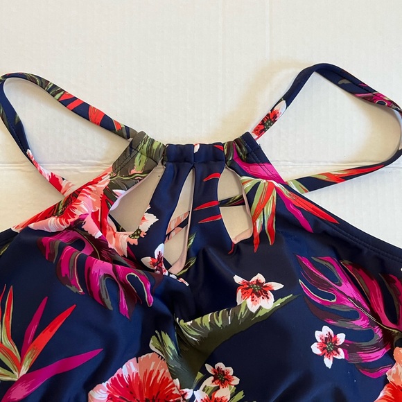 Kona Sol plus size sz 20W NWOT one piece swimwear bathing suit Navy floral. - Picture 6 of 12